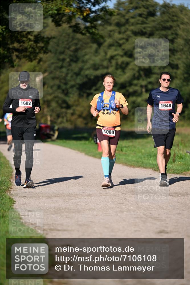 22.09.2024 - 32. Volkslauf durch das schöne Alstertal Dr. Thomas Lammeyer http://msf.ph/oto/7106108 22.09.2024 10:07:58 Laufen 1682, 1648, 1080 meine-sportfotos.de