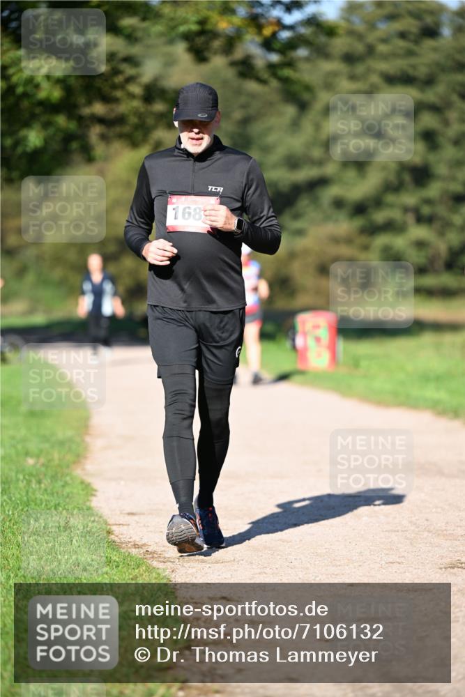 22.09.2024 - 32. Volkslauf durch das schöne Alstertal Dr. Thomas Lammeyer http://msf.ph/oto/7106132 22.09.2024 10:08:01 Laufen 168 meine-sportfotos.de