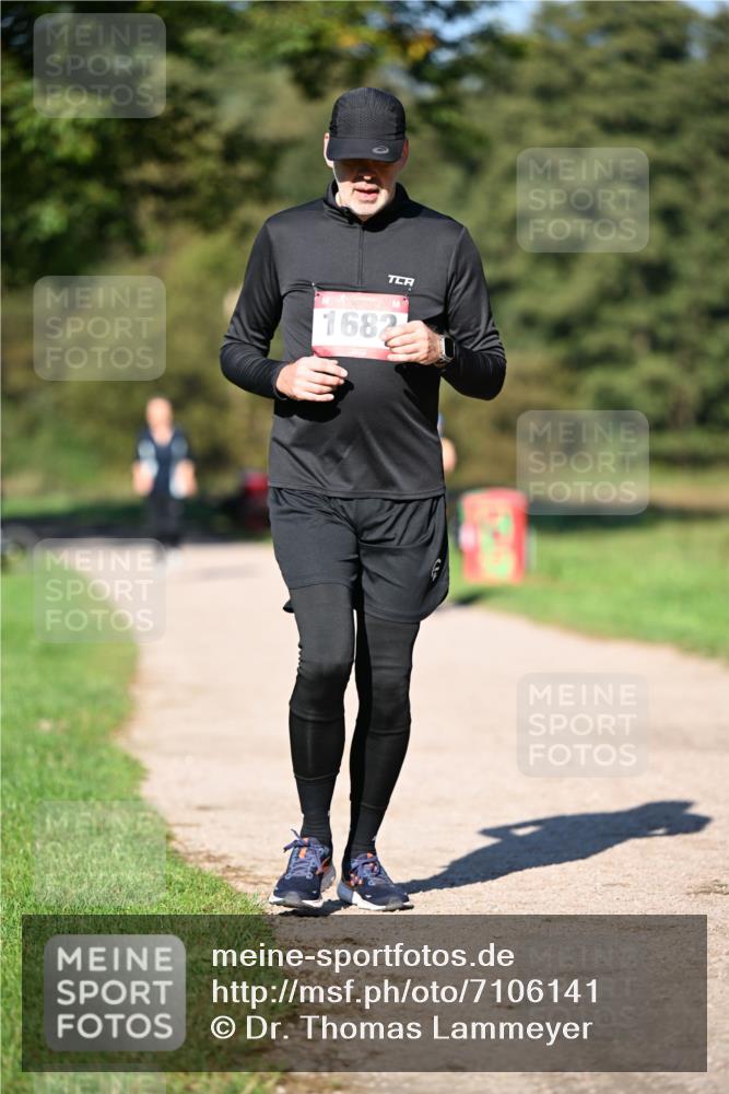 22.09.2024 - 32. Volkslauf durch das schöne Alstertal Dr. Thomas Lammeyer http://msf.ph/oto/7106141 22.09.2024 10:08:02 Laufen 2391 meine-sportfotos.de