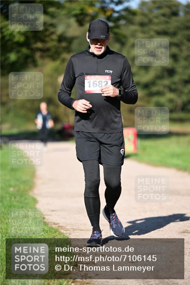 22.09.2024 - 32. Volkslauf durch das schöne Alstertal Dr. Thomas Lammeyer http://msf.ph/oto/7106145 22.09.2024 10:08:02 Laufen 1682 meine-sportfotos.de