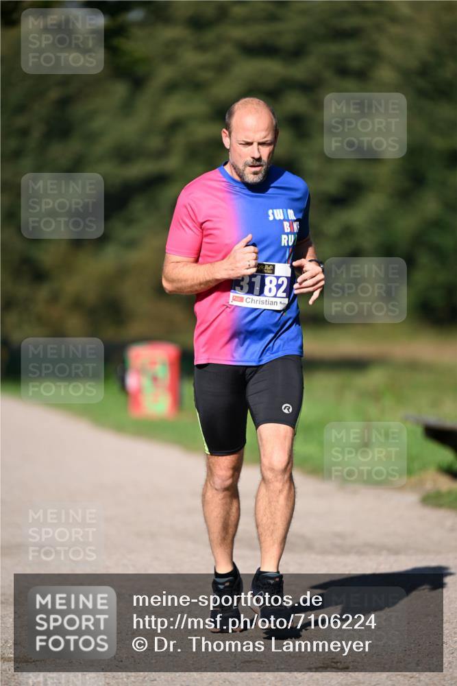 22.09.2024 - 32. Volkslauf durch das schöne Alstertal Dr. Thomas Lammeyer http://msf.ph/oto/7106224 22.09.2024 10:15:20 Laufen 3182 meine-sportfotos.de
