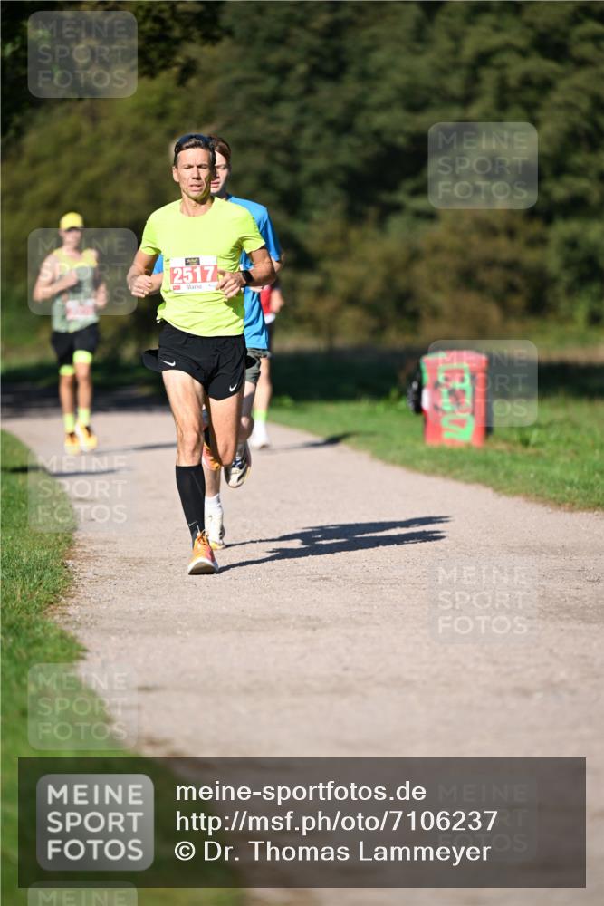 22.09.2024 - 32. Volkslauf durch das schöne Alstertal Dr. Thomas Lammeyer http://msf.ph/oto/7106237 22.09.2024 10:24:19 Laufen 2517 meine-sportfotos.de