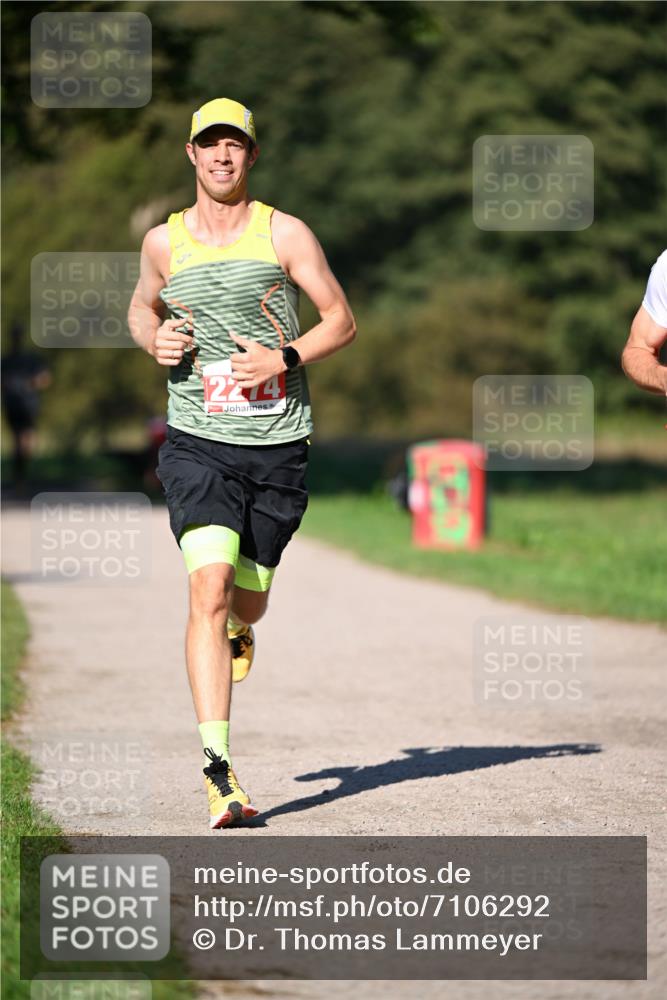 22.09.2024 - 32. Volkslauf durch das schöne Alstertal Dr. Thomas Lammeyer http://msf.ph/oto/7106292 22.09.2024 10:24:25 Laufen 2274 meine-sportfotos.de