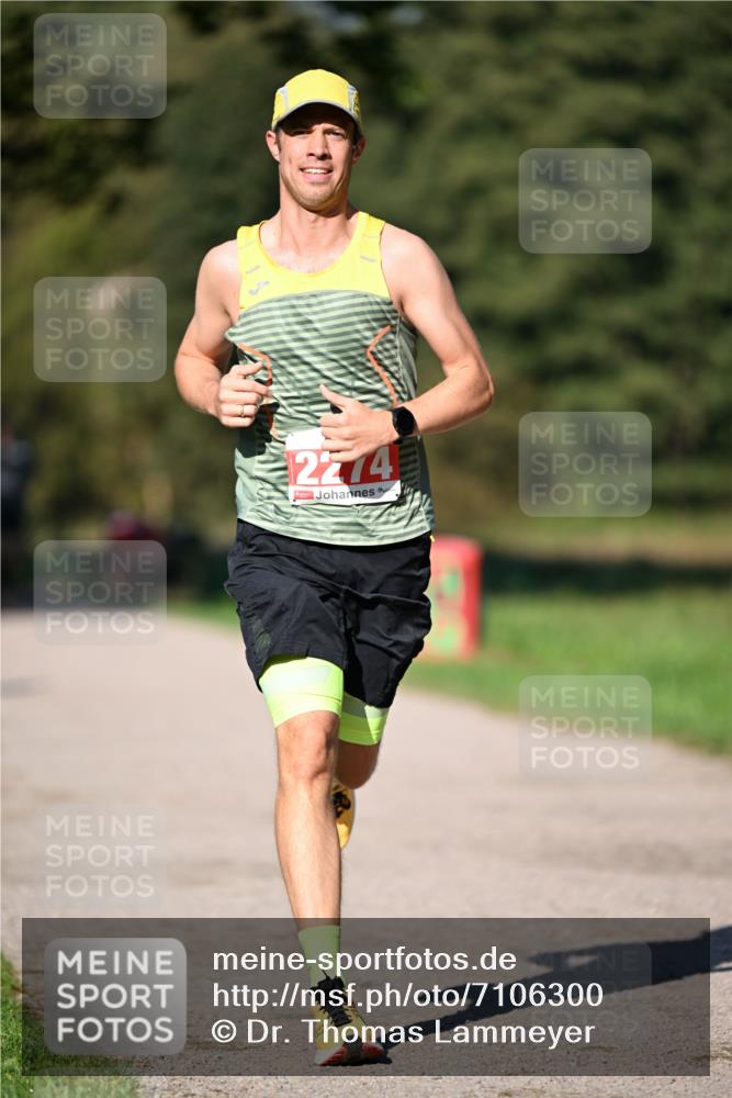 22.09.2024 - 32. Volkslauf durch das schöne Alstertal Dr. Thomas Lammeyer http://msf.ph/oto/7106300 22.09.2024 10:24:26 Laufen 2774 meine-sportfotos.de