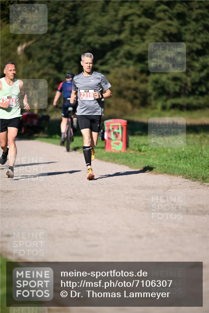22.09.2024 - 32. Volkslauf durch das schöne Alstertal Dr. Thomas Lammeyer http://msf.ph/oto/7106307 22.09.2024 10:24:33 Laufen 2942, 2319 meine-sportfotos.de