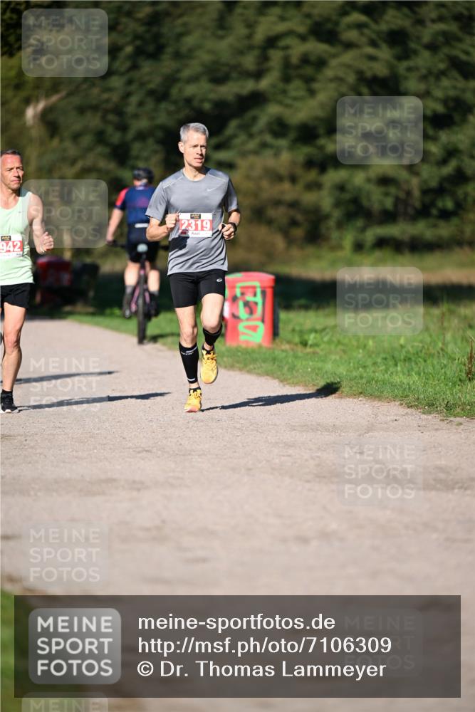 22.09.2024 - 32. Volkslauf durch das schöne Alstertal Dr. Thomas Lammeyer http://msf.ph/oto/7106309 22.09.2024 10:24:33 Laufen 942, 2319 meine-sportfotos.de