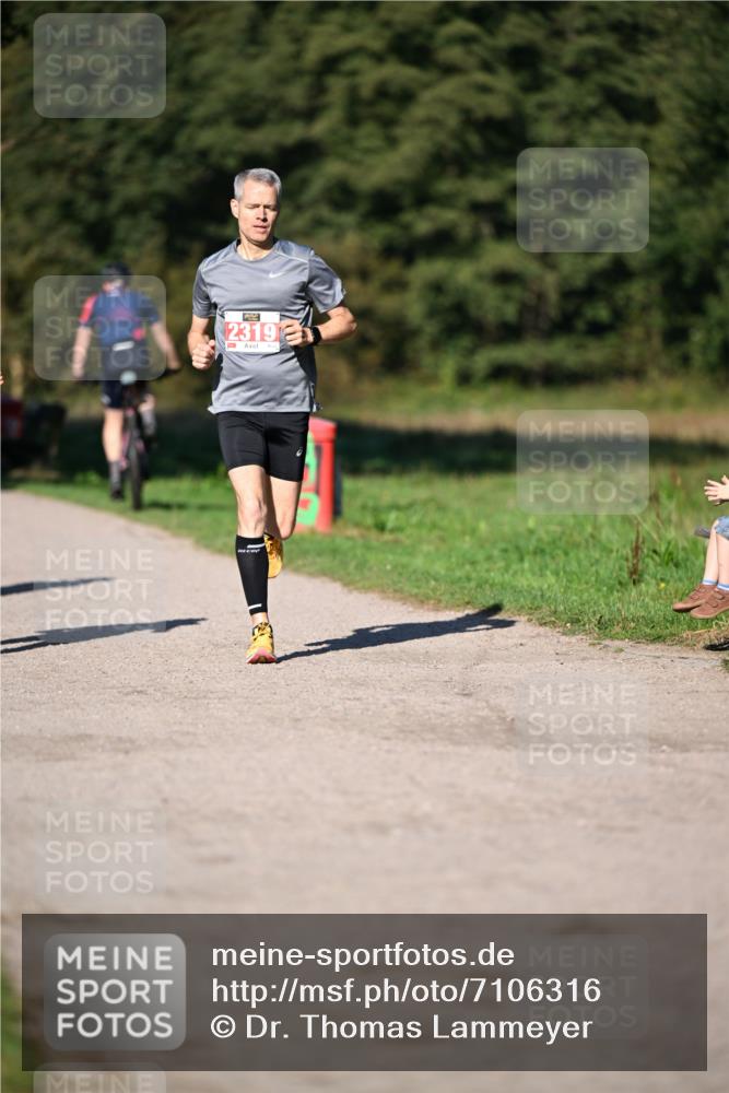 22.09.2024 - 32. Volkslauf durch das schöne Alstertal Dr. Thomas Lammeyer http://msf.ph/oto/7106316 22.09.2024 10:24:34 Laufen 2319 meine-sportfotos.de