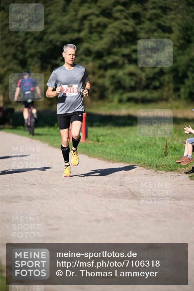 22.09.2024 - 32. Volkslauf durch das schöne Alstertal Dr. Thomas Lammeyer http://msf.ph/oto/7106318 22.09.2024 10:24:34 Laufen 2319 meine-sportfotos.de
