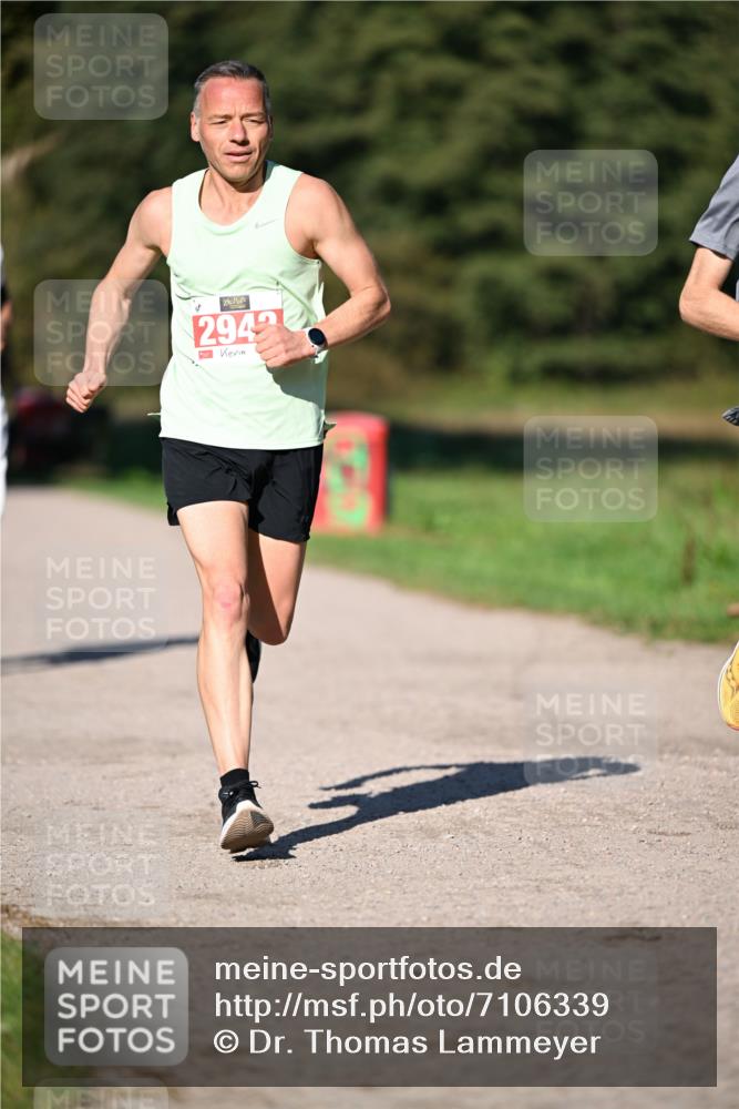 22.09.2024 - 32. Volkslauf durch das schöne Alstertal Dr. Thomas Lammeyer http://msf.ph/oto/7106339 22.09.2024 10:24:36 Laufen 29422 meine-sportfotos.de