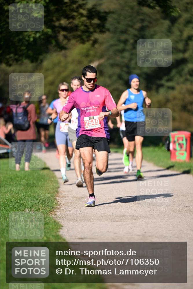 22.09.2024 - 32. Volkslauf durch das schöne Alstertal Dr. Thomas Lammeyer http://msf.ph/oto/7106350 22.09.2024 10:24:44 Laufen 2549 meine-sportfotos.de