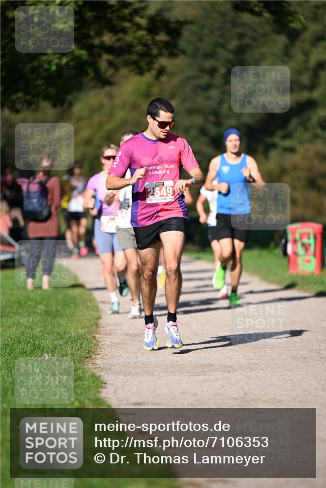 22.09.2024 - 32. Volkslauf durch das schöne Alstertal Dr. Thomas Lammeyer http://msf.ph/oto/7106353 22.09.2024 10:24:44 Laufen 2549 meine-sportfotos.de
