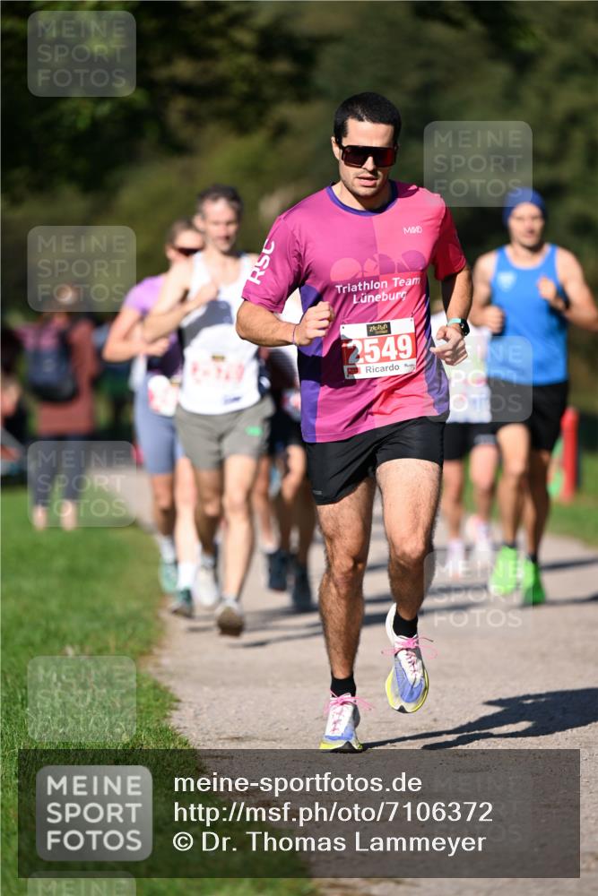 22.09.2024 - 32. Volkslauf durch das schöne Alstertal Dr. Thomas Lammeyer http://msf.ph/oto/7106372 22.09.2024 10:24:46 Laufen 2549 meine-sportfotos.de