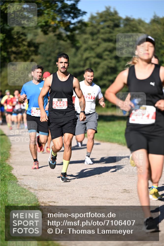 22.09.2024 - 32. Volkslauf durch das schöne Alstertal Dr. Thomas Lammeyer http://msf.ph/oto/7106407 22.09.2024 10:24:50 Laufen 2449 meine-sportfotos.de