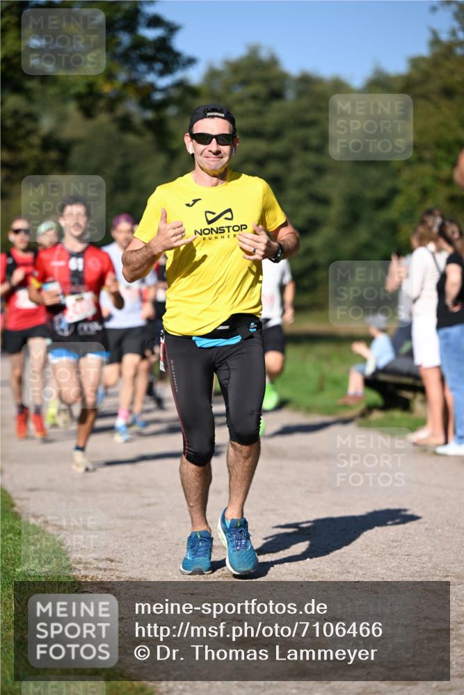 22.09.2024 - 32. Volkslauf durch das schöne Alstertal Dr. Thomas Lammeyer http://msf.ph/oto/7106466 22.09.2024 10:24:56 Laufen  meine-sportfotos.de