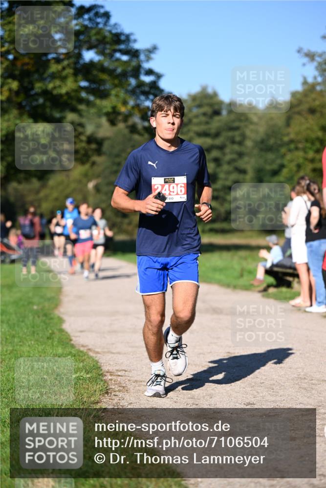 22.09.2024 - 32. Volkslauf durch das schöne Alstertal Dr. Thomas Lammeyer http://msf.ph/oto/7106504 22.09.2024 10:25:01 Laufen 2496 meine-sportfotos.de