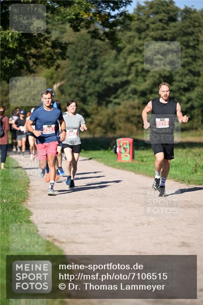 22.09.2024 - 32. Volkslauf durch das schöne Alstertal Dr. Thomas Lammeyer http://msf.ph/oto/7106515 22.09.2024 10:25:03 Laufen 2503, 2462, 2518 meine-sportfotos.de