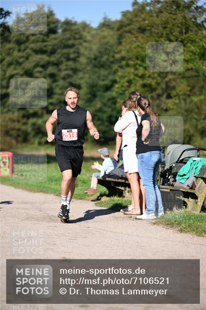 22.09.2024 - 32. Volkslauf durch das schöne Alstertal Dr. Thomas Lammeyer http://msf.ph/oto/7106521 22.09.2024 10:25:04 Laufen 2518 meine-sportfotos.de