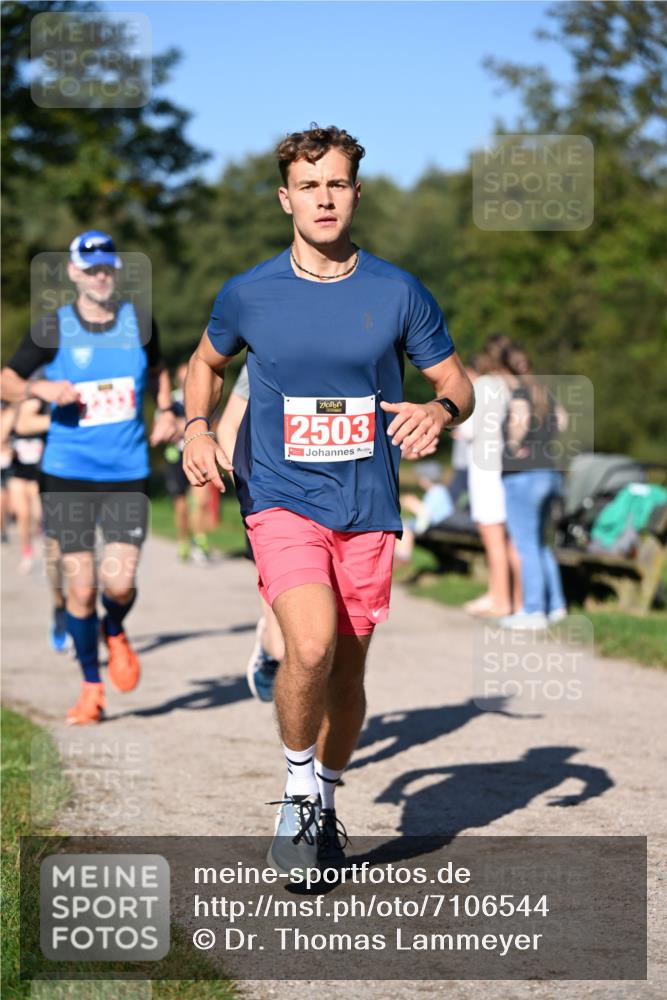 22.09.2024 - 32. Volkslauf durch das schöne Alstertal Dr. Thomas Lammeyer http://msf.ph/oto/7106544 22.09.2024 10:25:07 Laufen 52, 2503 meine-sportfotos.de