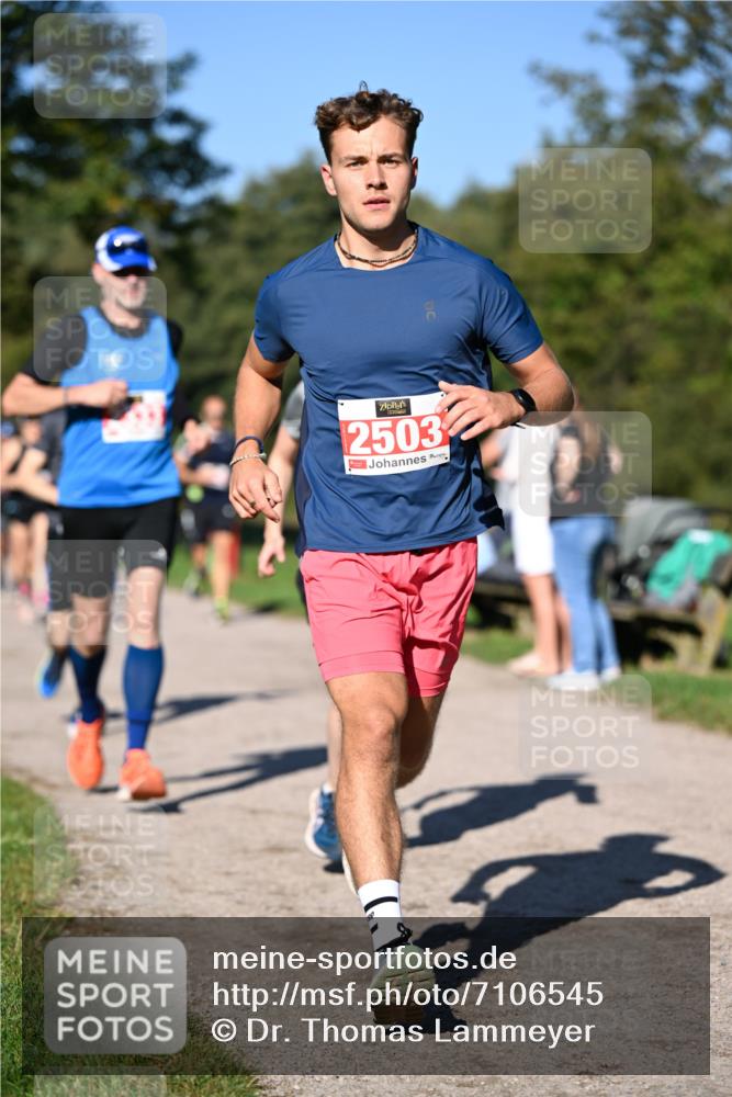 22.09.2024 - 32. Volkslauf durch das schöne Alstertal Dr. Thomas Lammeyer http://msf.ph/oto/7106545 22.09.2024 10:25:07 Laufen 2503 meine-sportfotos.de