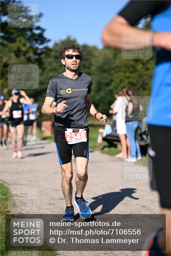 22.09.2024 - 32. Volkslauf durch das schöne Alstertal Dr. Thomas Lammeyer http://msf.ph/oto/7106556 22.09.2024 10:25:09 Laufen 2548 meine-sportfotos.de