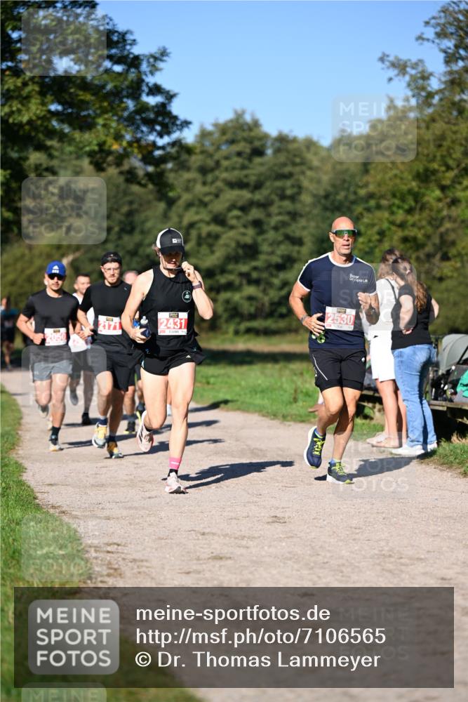 22.09.2024 - 32. Volkslauf durch das schöne Alstertal Dr. Thomas Lammeyer http://msf.ph/oto/7106565 22.09.2024 10:25:11 Laufen 2171, 2431, 2530 meine-sportfotos.de