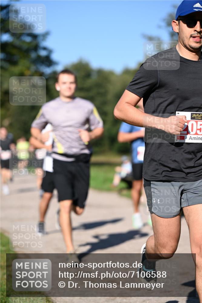 22.09.2024 - 32. Volkslauf durch das schöne Alstertal Dr. Thomas Lammeyer http://msf.ph/oto/7106588 22.09.2024 10:25:15 Laufen 05 meine-sportfotos.de