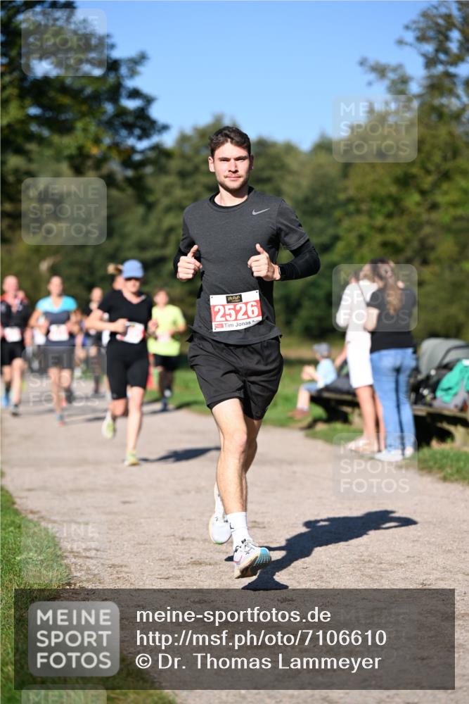 22.09.2024 - 32. Volkslauf durch das schöne Alstertal Dr. Thomas Lammeyer http://msf.ph/oto/7106610 22.09.2024 10:25:19 Laufen 2526 meine-sportfotos.de