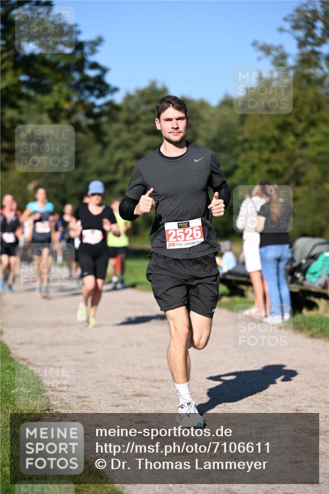22.09.2024 - 32. Volkslauf durch das schöne Alstertal Dr. Thomas Lammeyer http://msf.ph/oto/7106611 22.09.2024 10:25:19 Laufen 2526 meine-sportfotos.de