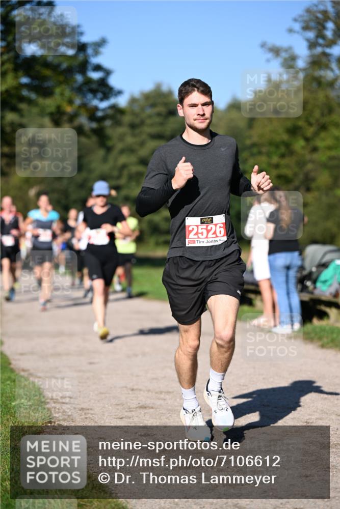 22.09.2024 - 32. Volkslauf durch das schöne Alstertal Dr. Thomas Lammeyer http://msf.ph/oto/7106612 22.09.2024 10:25:19 Laufen 2526 meine-sportfotos.de