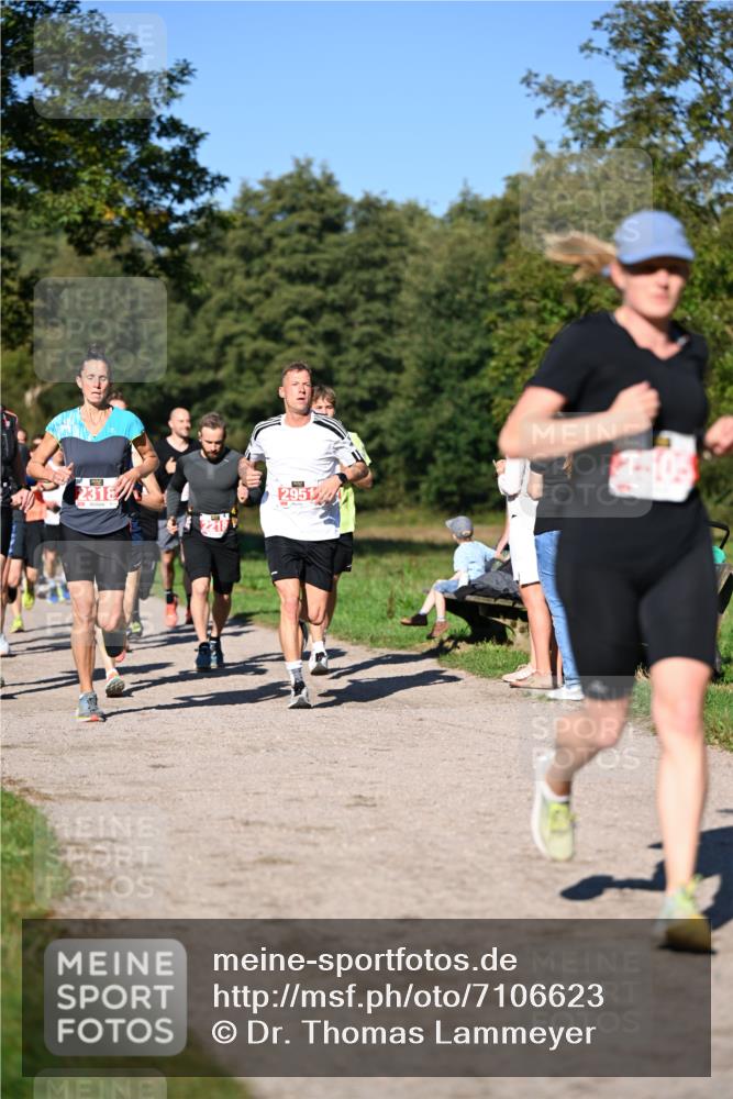 22.09.2024 - 32. Volkslauf durch das schöne Alstertal Dr. Thomas Lammeyer http://msf.ph/oto/7106623 22.09.2024 10:25:22 Laufen 2318, 2951 meine-sportfotos.de