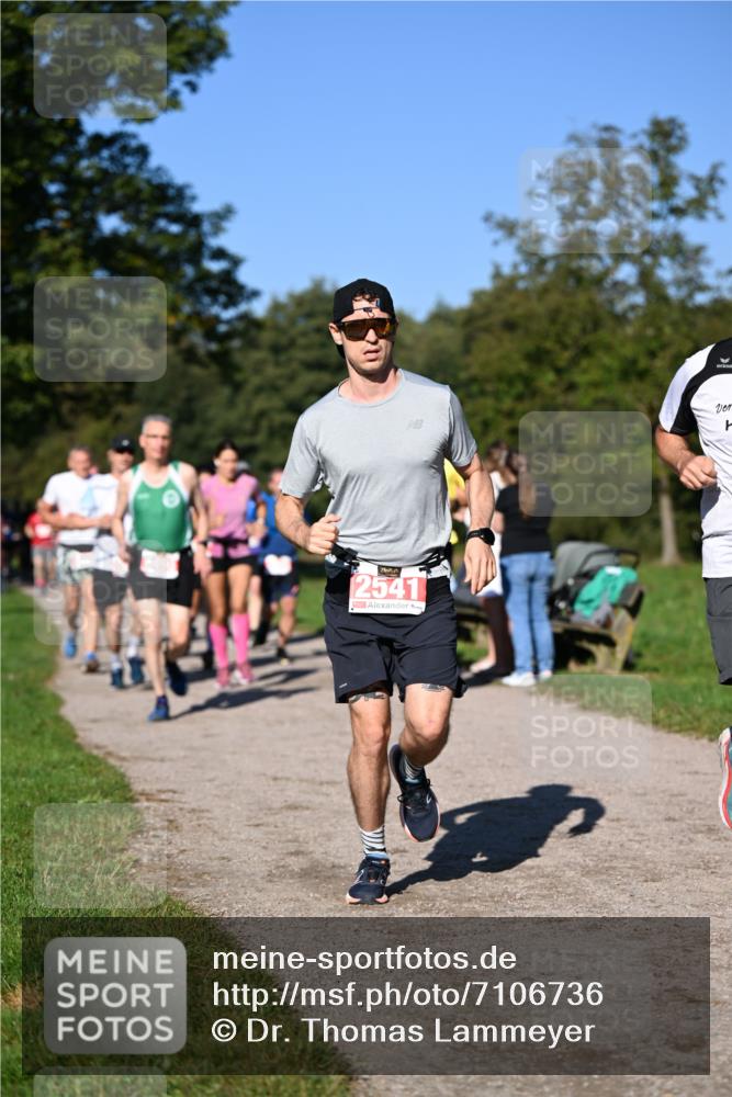 22.09.2024 - 32. Volkslauf durch das schöne Alstertal Dr. Thomas Lammeyer http://msf.ph/oto/7106736 22.09.2024 10:25:43 Laufen 2541 meine-sportfotos.de