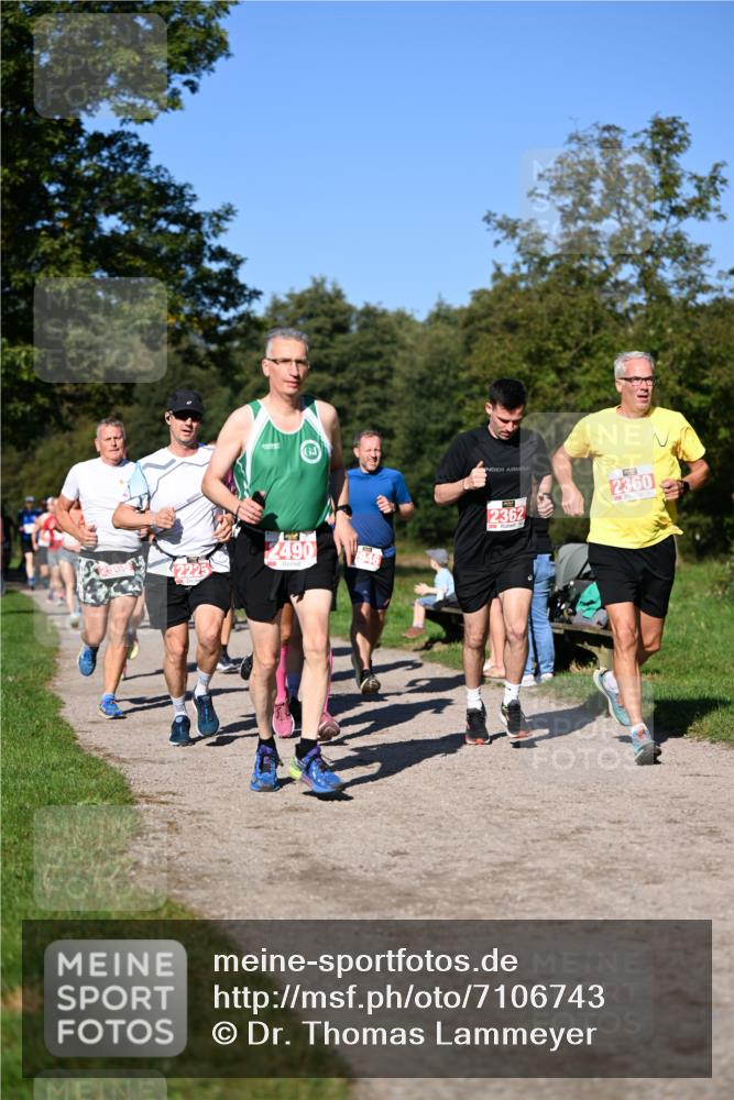 22.09.2024 - 32. Volkslauf durch das schöne Alstertal Dr. Thomas Lammeyer http://msf.ph/oto/7106743 22.09.2024 10:25:44 Laufen 2225, 2490, 2362, 2360 meine-sportfotos.de