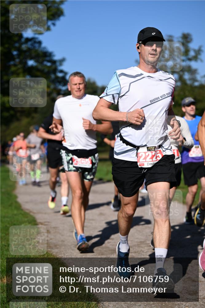 22.09.2024 - 32. Volkslauf durch das schöne Alstertal Dr. Thomas Lammeyer http://msf.ph/oto/7106759 22.09.2024 10:25:47 Laufen 2865, 2225 meine-sportfotos.de