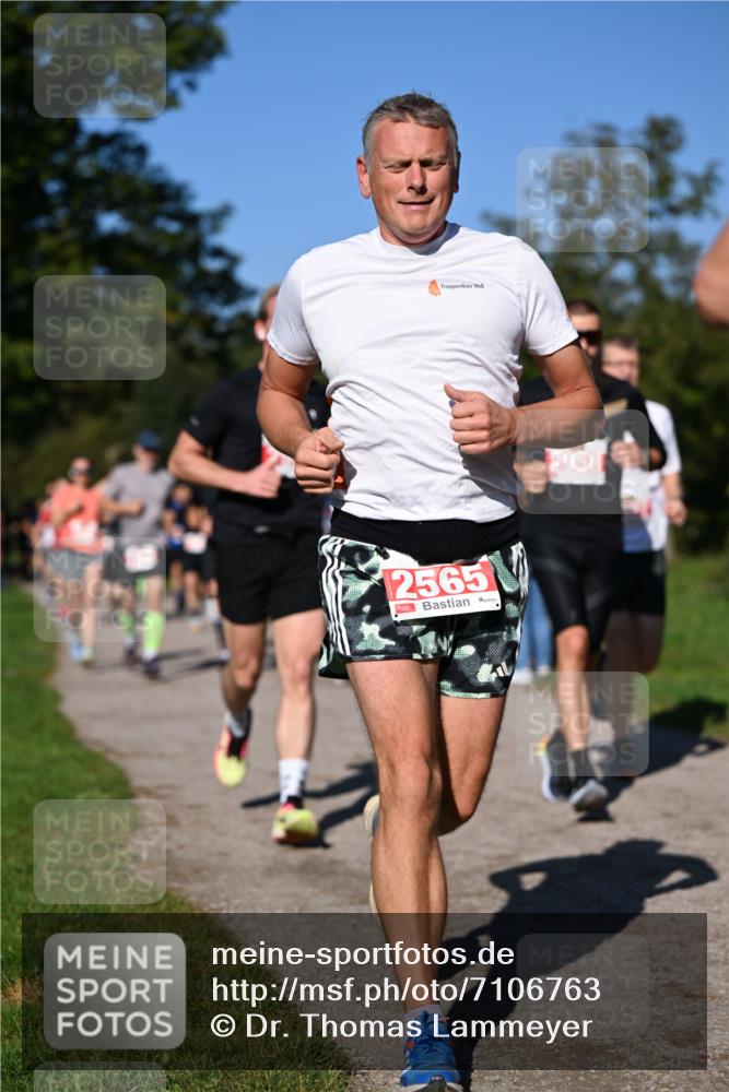 22.09.2024 - 32. Volkslauf durch das schöne Alstertal Dr. Thomas Lammeyer http://msf.ph/oto/7106763 22.09.2024 10:25:47 Laufen 2565 meine-sportfotos.de