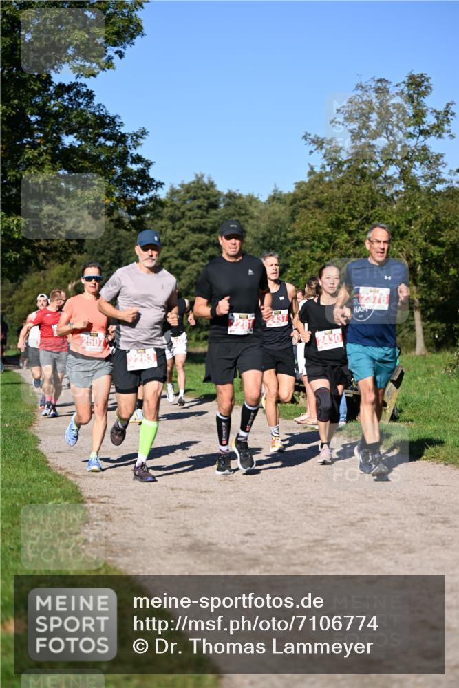 22.09.2024 - 32. Volkslauf durch das schöne Alstertal Dr. Thomas Lammeyer http://msf.ph/oto/7106774 22.09.2024 10:25:50 Laufen 2507, 437, 2430, 2376 meine-sportfotos.de
