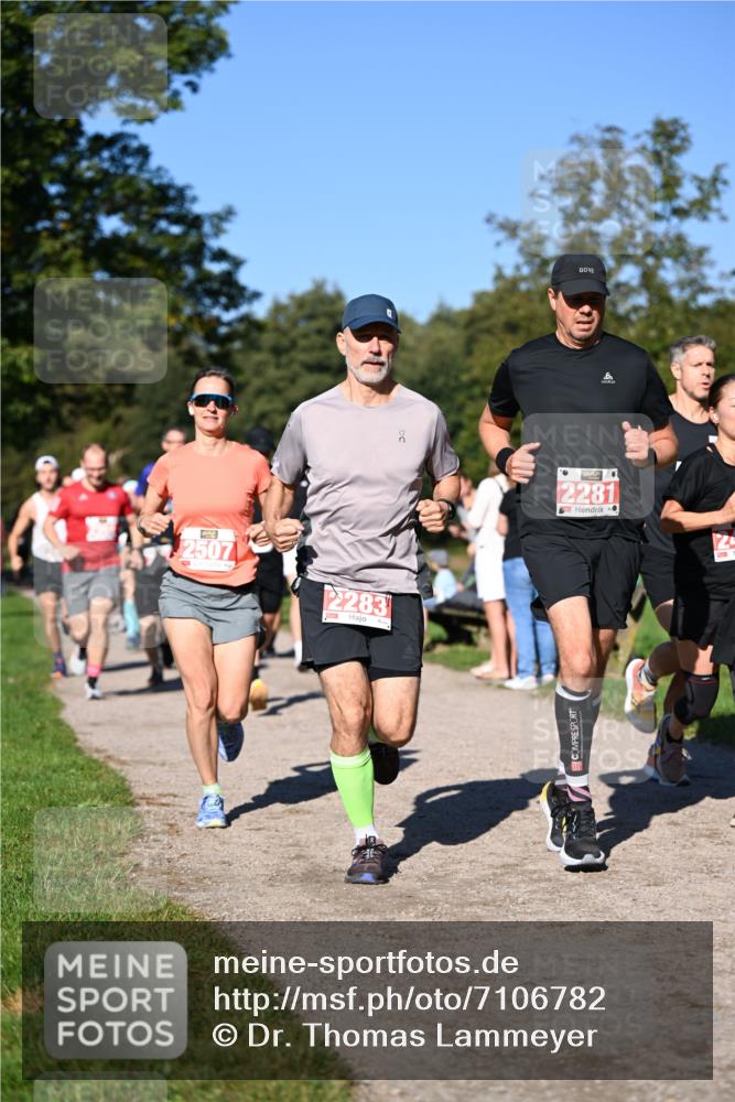 22.09.2024 - 32. Volkslauf durch das schöne Alstertal Dr. Thomas Lammeyer http://msf.ph/oto/7106782 22.09.2024 10:25:51 Laufen 2507, 2283, 2281, 9 meine-sportfotos.de