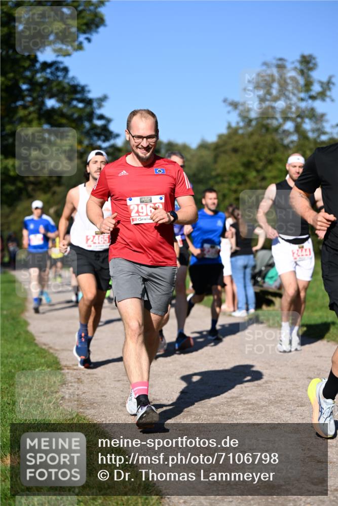 22.09.2024 - 32. Volkslauf durch das schöne Alstertal Dr. Thomas Lammeyer http://msf.ph/oto/7106798 22.09.2024 10:25:54 Laufen 2465, 2962, 2444 meine-sportfotos.de