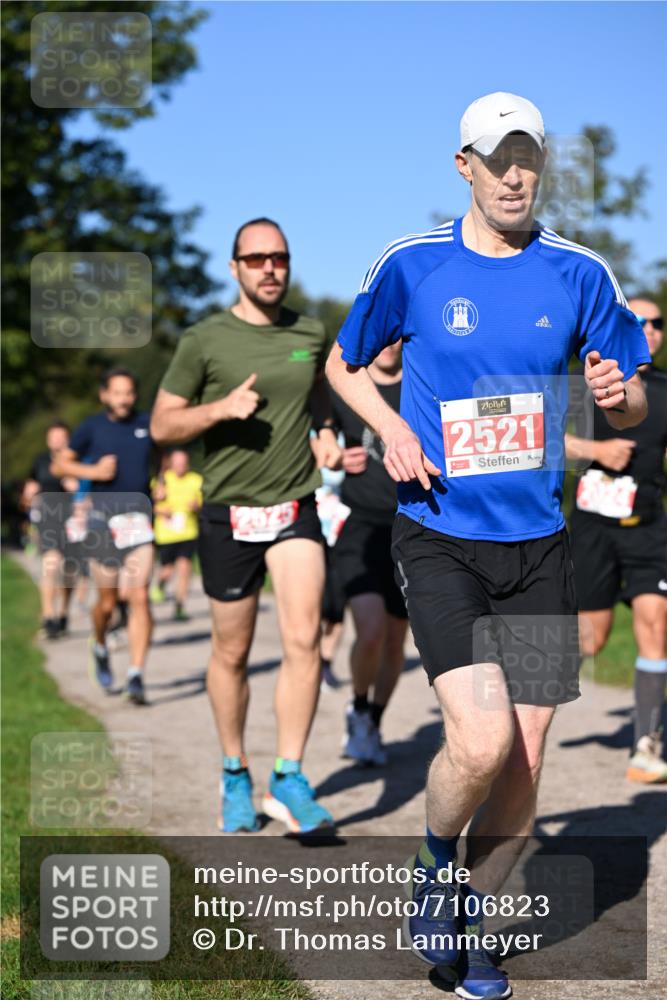 22.09.2024 - 32. Volkslauf durch das schöne Alstertal Dr. Thomas Lammeyer http://msf.ph/oto/7106823 22.09.2024 10:25:58 Laufen 2521 meine-sportfotos.de
