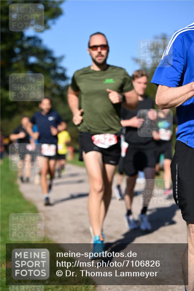 22.09.2024 - 32. Volkslauf durch das schöne Alstertal Dr. Thomas Lammeyer http://msf.ph/oto/7106826 22.09.2024 10:25:58 Laufen  meine-sportfotos.de
