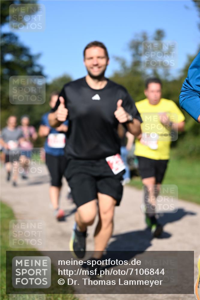 22.09.2024 - 32. Volkslauf durch das schöne Alstertal Dr. Thomas Lammeyer http://msf.ph/oto/7106844 22.09.2024 10:26:02 Laufen  meine-sportfotos.de