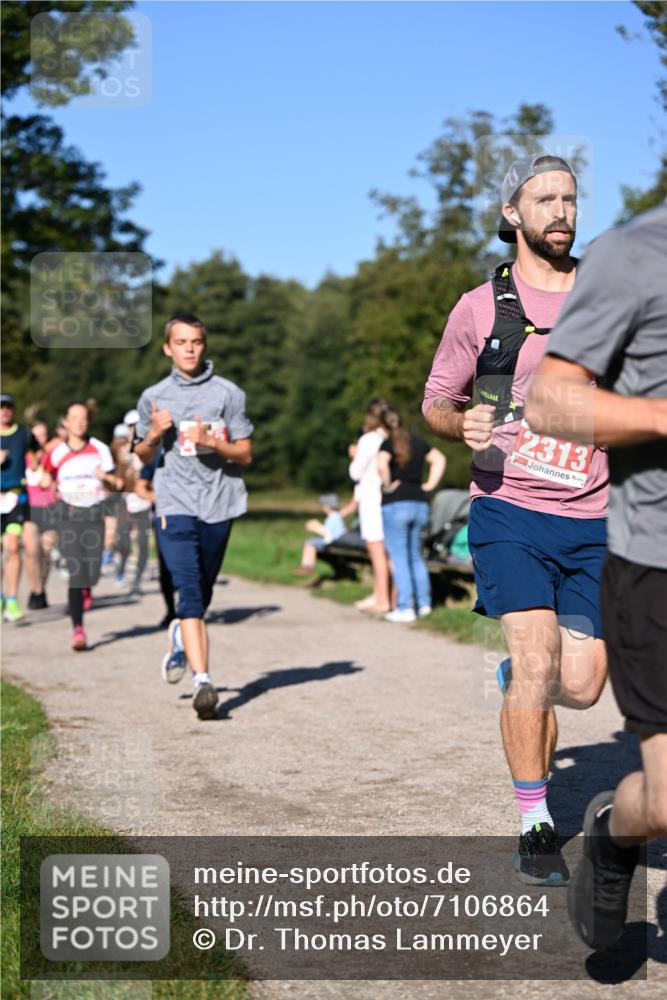 22.09.2024 - 32. Volkslauf durch das schöne Alstertal Dr. Thomas Lammeyer http://msf.ph/oto/7106864 22.09.2024 10:26:06 Laufen 2313 meine-sportfotos.de