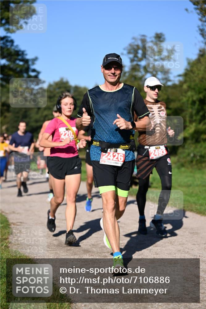 22.09.2024 - 32. Volkslauf durch das schöne Alstertal Dr. Thomas Lammeyer http://msf.ph/oto/7106886 22.09.2024 10:26:10 Laufen 220, 2426, 2493 meine-sportfotos.de