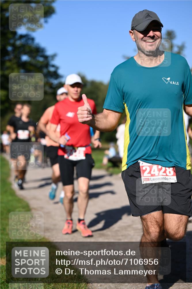 22.09.2024 - 32. Volkslauf durch das schöne Alstertal Dr. Thomas Lammeyer http://msf.ph/oto/7106956 22.09.2024 10:26:24 Laufen 2428 meine-sportfotos.de