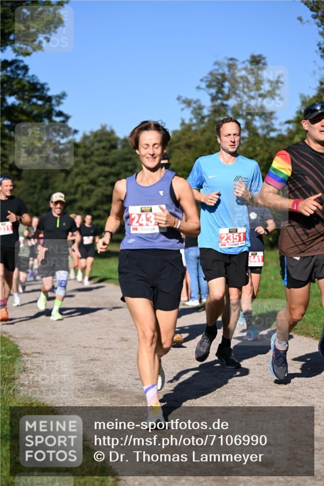 22.09.2024 - 32. Volkslauf durch das schöne Alstertal Dr. Thomas Lammeyer http://msf.ph/oto/7106990 22.09.2024 10:26:30 Laufen 243, 2351, 441 meine-sportfotos.de