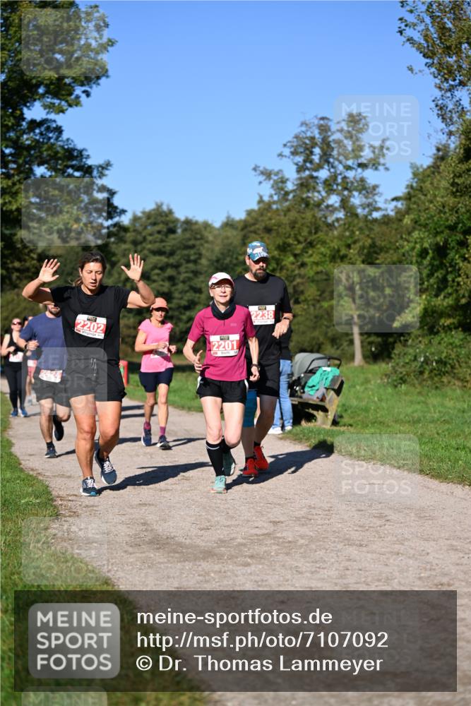 22.09.2024 - 32. Volkslauf durch das schöne Alstertal Dr. Thomas Lammeyer http://msf.ph/oto/7107092 22.09.2024 10:26:52 Laufen 2238, 2202, 2201 meine-sportfotos.de