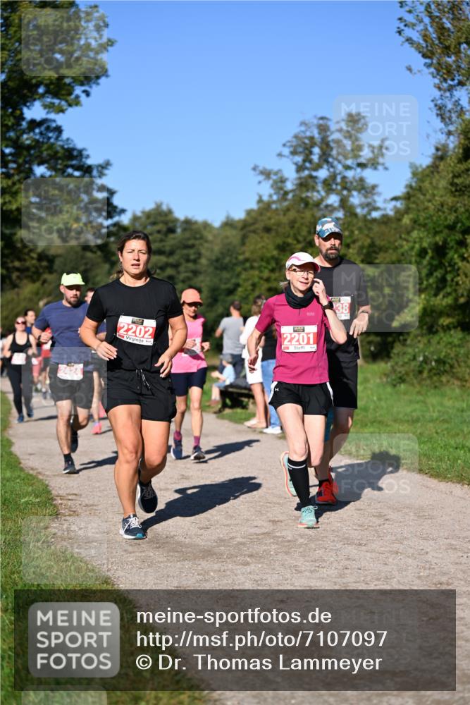 22.09.2024 - 32. Volkslauf durch das schöne Alstertal Dr. Thomas Lammeyer http://msf.ph/oto/7107097 22.09.2024 10:26:53 Laufen 38, 2202, 2201 meine-sportfotos.de