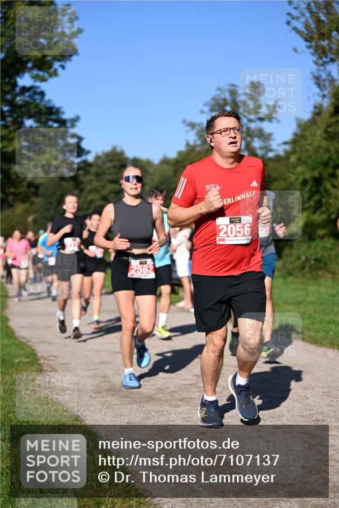 22.09.2024 - 32. Volkslauf durch das schöne Alstertal Dr. Thomas Lammeyer http://msf.ph/oto/7107137 22.09.2024 10:27:01 Laufen 2562, 2056 meine-sportfotos.de