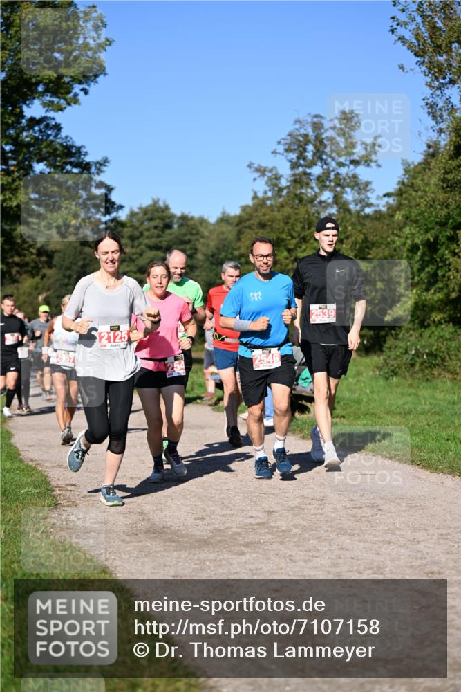 22.09.2024 - 32. Volkslauf durch das schöne Alstertal Dr. Thomas Lammeyer http://msf.ph/oto/7107158 22.09.2024 10:27:05 Laufen 2539, 2957, 2125, 2546 meine-sportfotos.de