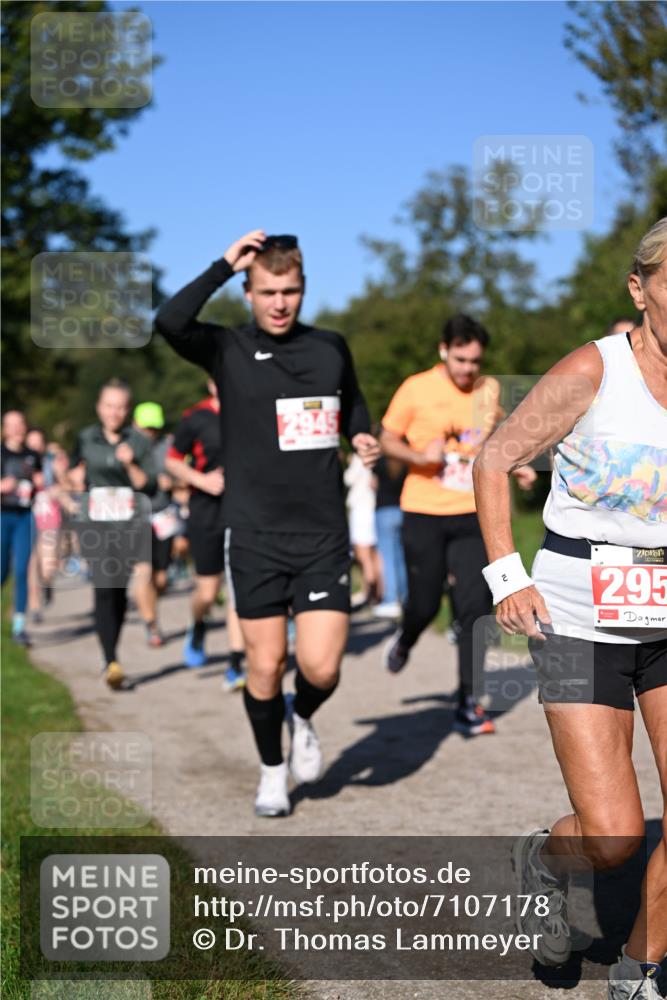 22.09.2024 - 32. Volkslauf durch das schöne Alstertal Dr. Thomas Lammeyer http://msf.ph/oto/7107178 22.09.2024 10:27:09 Laufen 2945, 295 meine-sportfotos.de