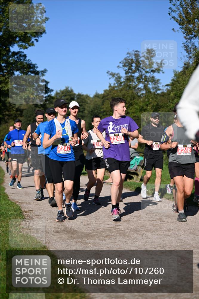 22.09.2024 - 32. Volkslauf durch das schöne Alstertal Dr. Thomas Lammeyer http://msf.ph/oto/7107260 22.09.2024 10:27:29 Laufen 2247, 2248, 2160, 053, 2246 meine-sportfotos.de